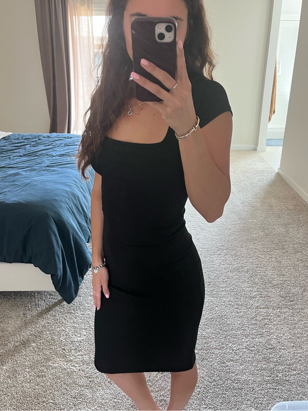 Francesca's Collections Black Square Neck Cap Sleeve Midi Dress